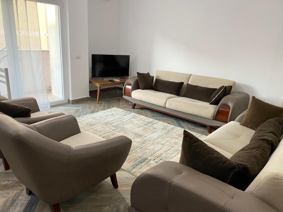 Daily Apartment *